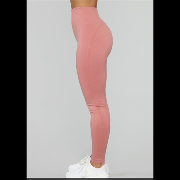 Fashion Nova Pants - Mauve leggings Fashion Nova Pants - Mauve leggings
